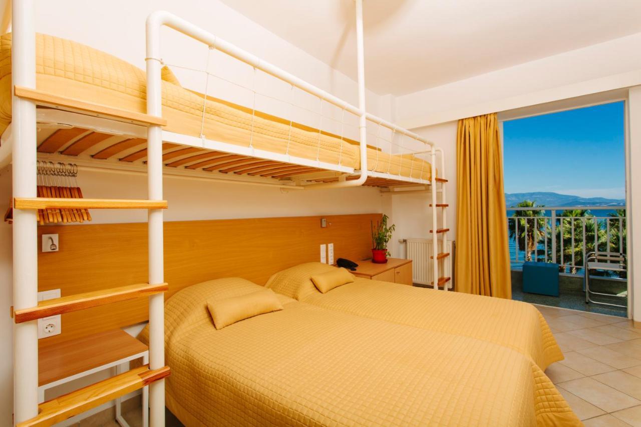 Hotel Sissy Kamena Vourla Buitenkant foto
