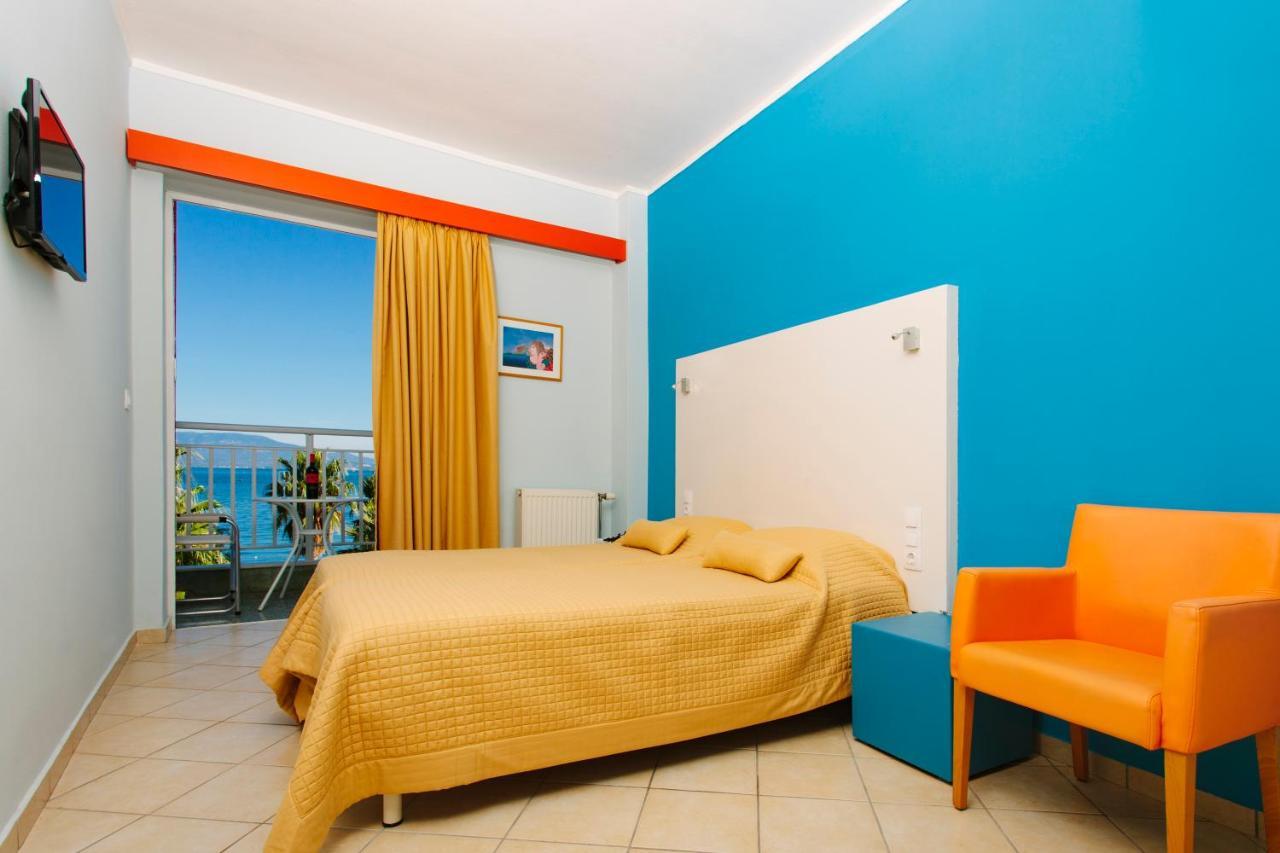 Hotel Sissy Kamena Vourla Buitenkant foto